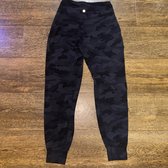 Lululemon Align Camo Joggers - Picture 2 of 5